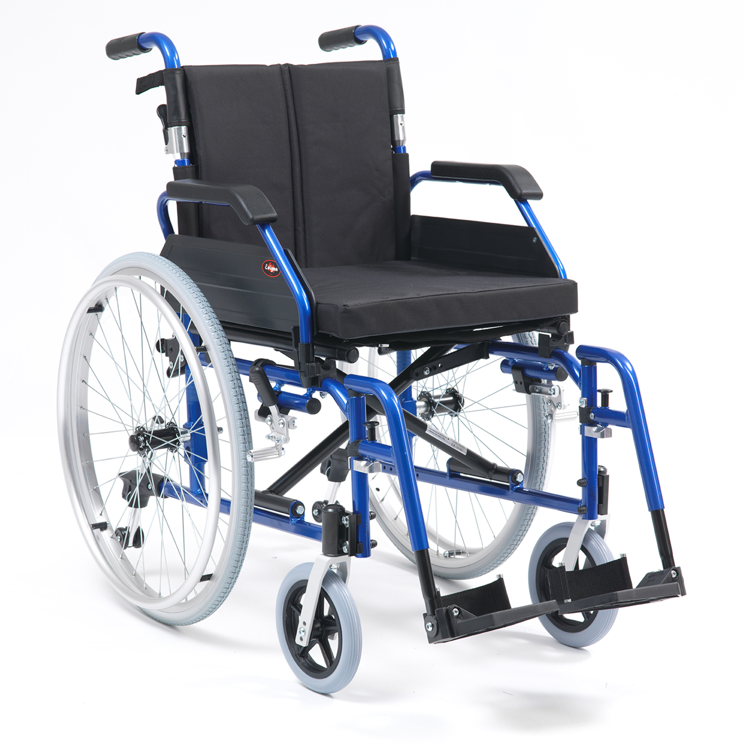 Drive DeVilbiss XS Aluminium SelfPropelled Wheelchair (18″ Seat Width
